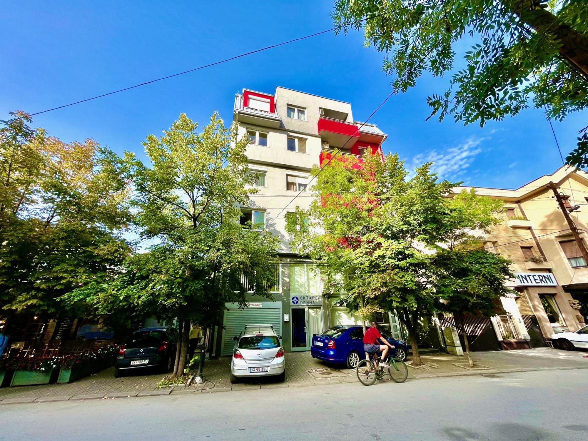 Lifestyle Gallery Apartment 스코페 외부 사진