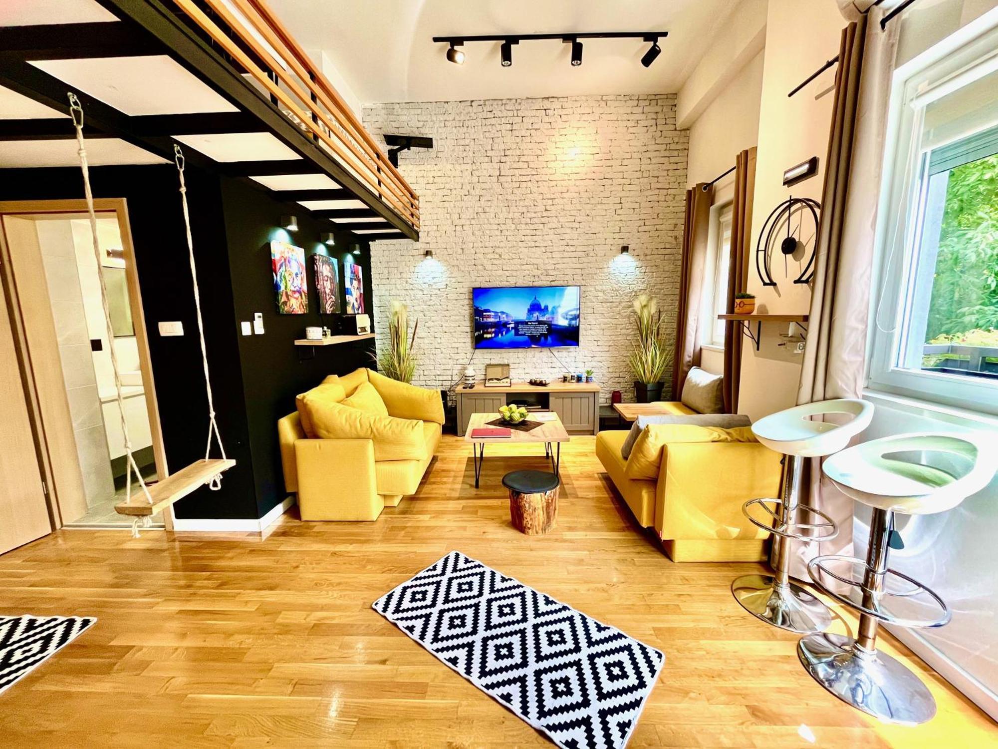 Lifestyle Gallery Apartment 스코페 외부 사진