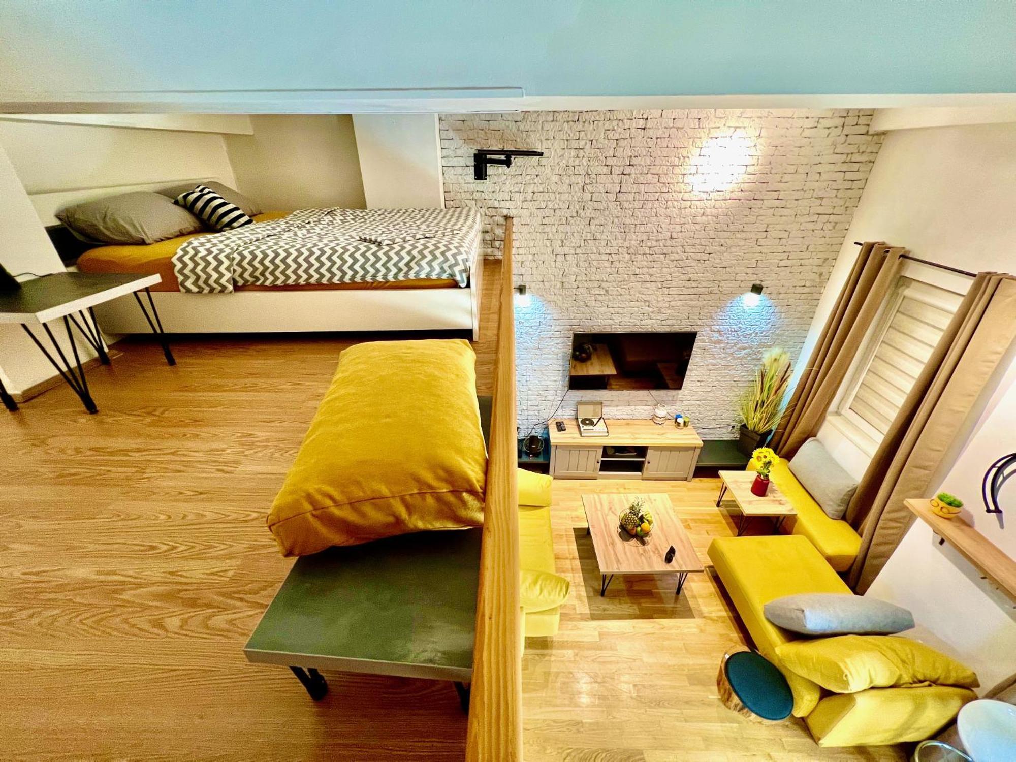 Lifestyle Gallery Apartment 스코페 외부 사진