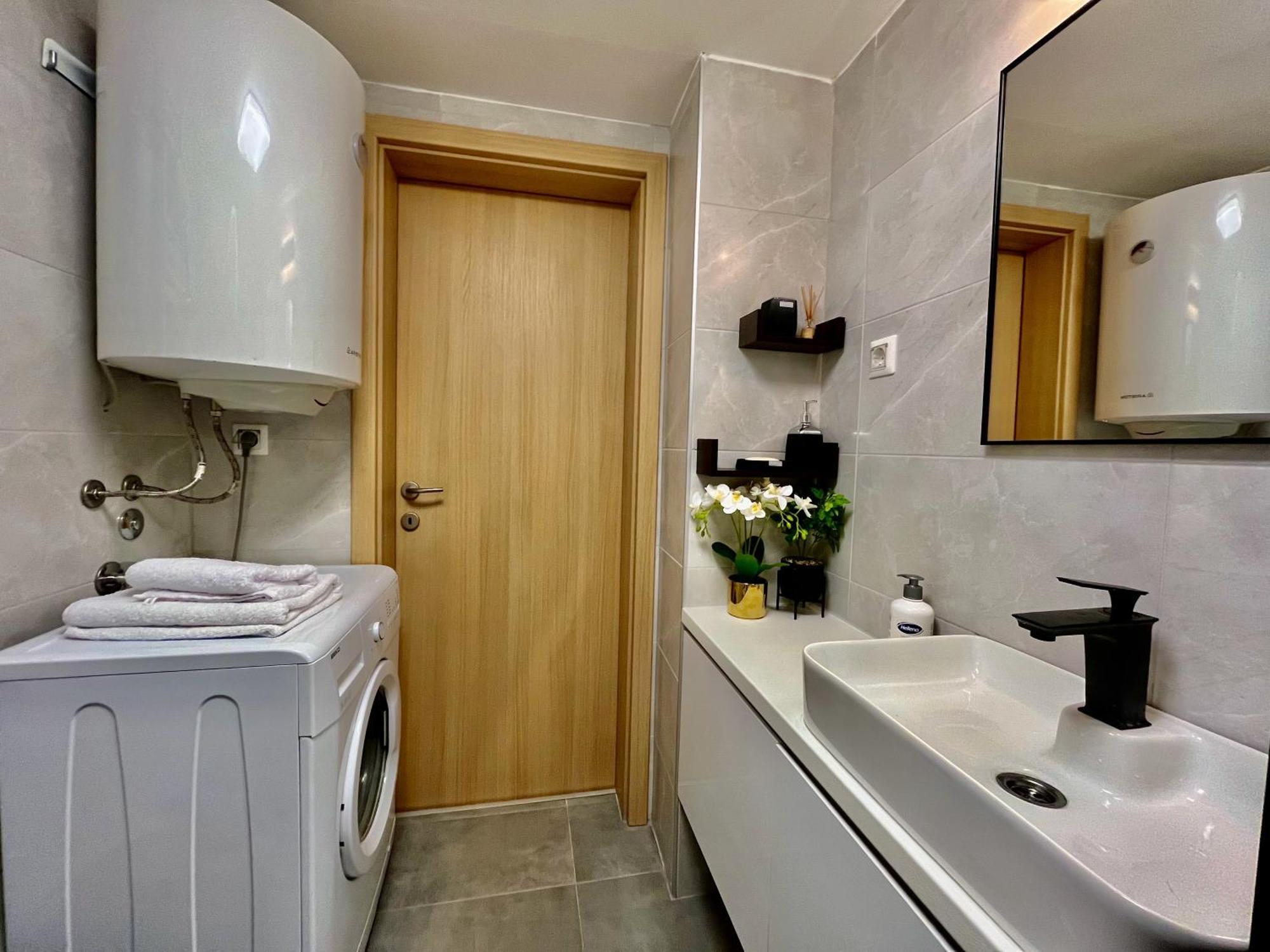 Lifestyle Gallery Apartment 스코페 외부 사진