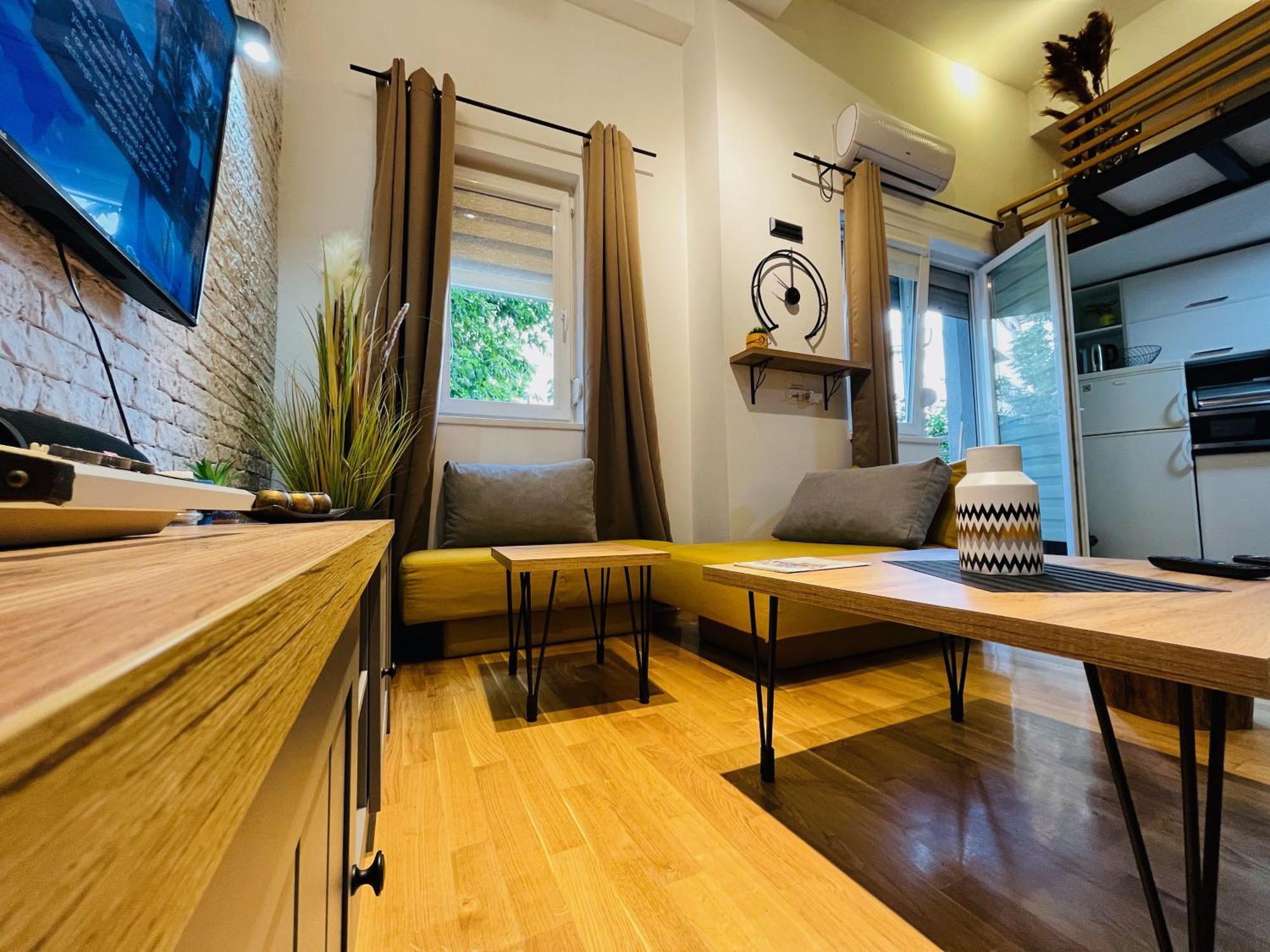 Lifestyle Gallery Apartment 스코페 외부 사진